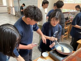 探尋文化的美味足跡：高三多元選修《餐桌上的文化地圖》:LINE_ALBUM_20250314第一次實作_250429_2
