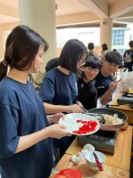 探尋文化的美味足跡：高三多元選修《餐桌上的文化地圖》:LINE_ALBUM_20250314第一次實作_250429_9